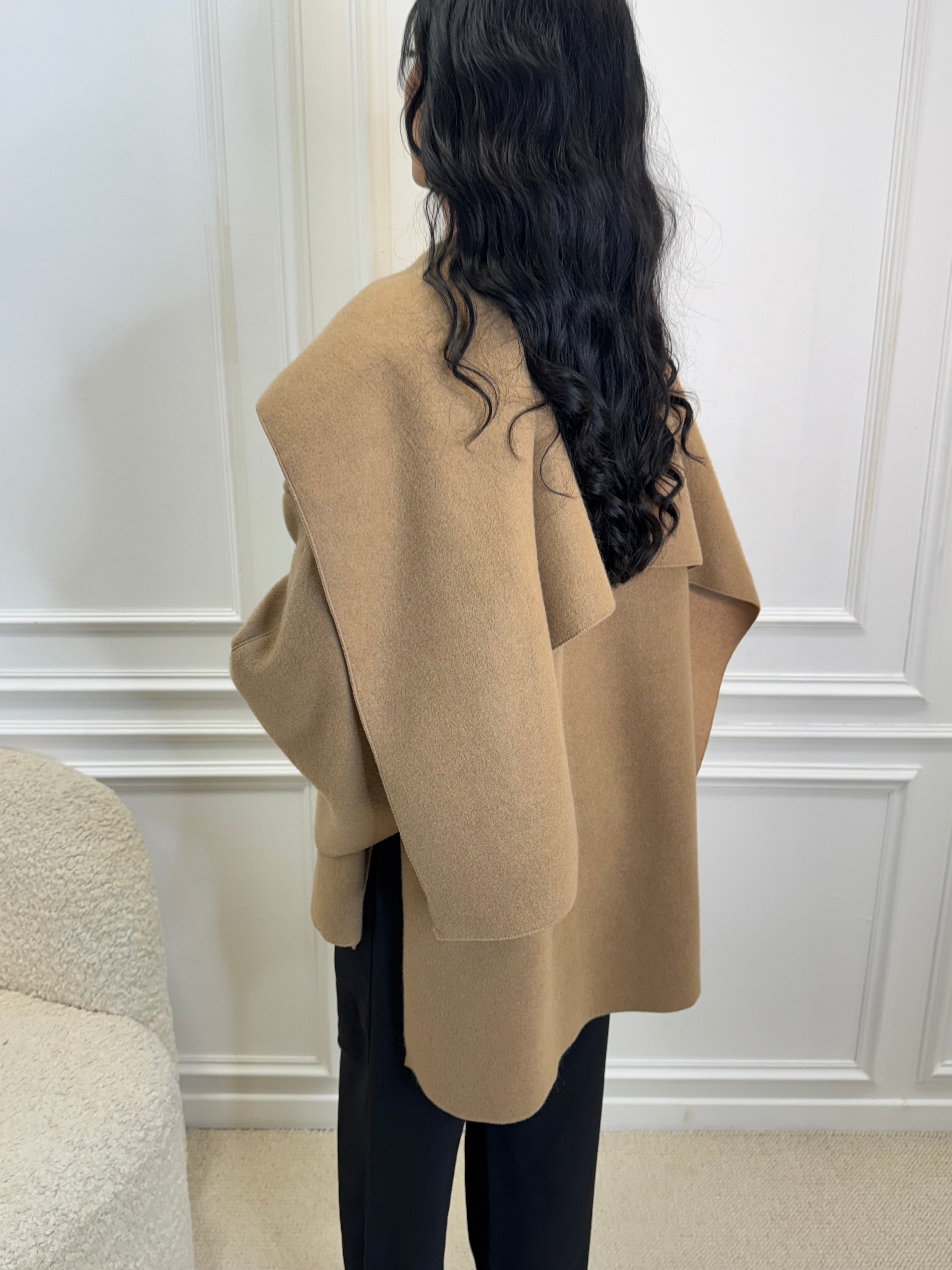 Cape DOLCE premium camel