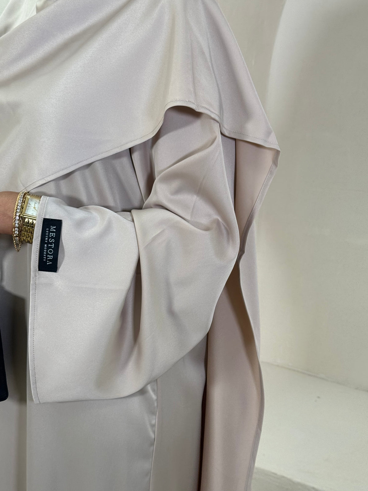 Robe saoudienne AMIRA - Champagne